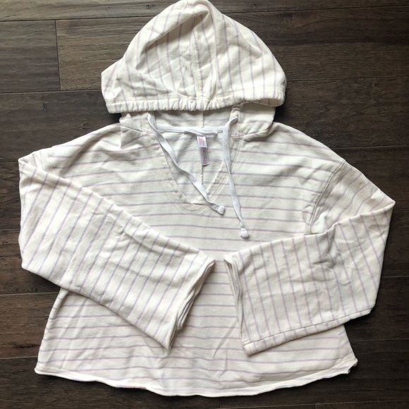 Xhilaration Tops - Slightly Cropped Hoodie Sweatshirt Flared Sleeve M